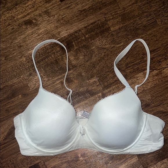 Victoria's Secret 38C Bra - Picture 1 of 6